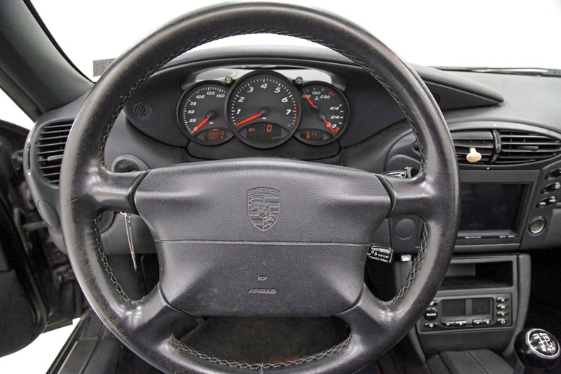 1999 Porsche Boxster 31