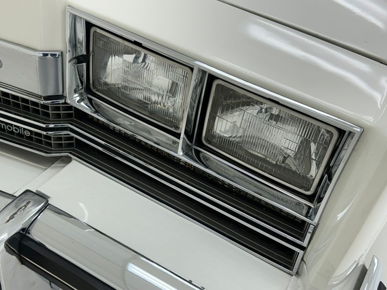 1985 Oldsmobile Toronado 10