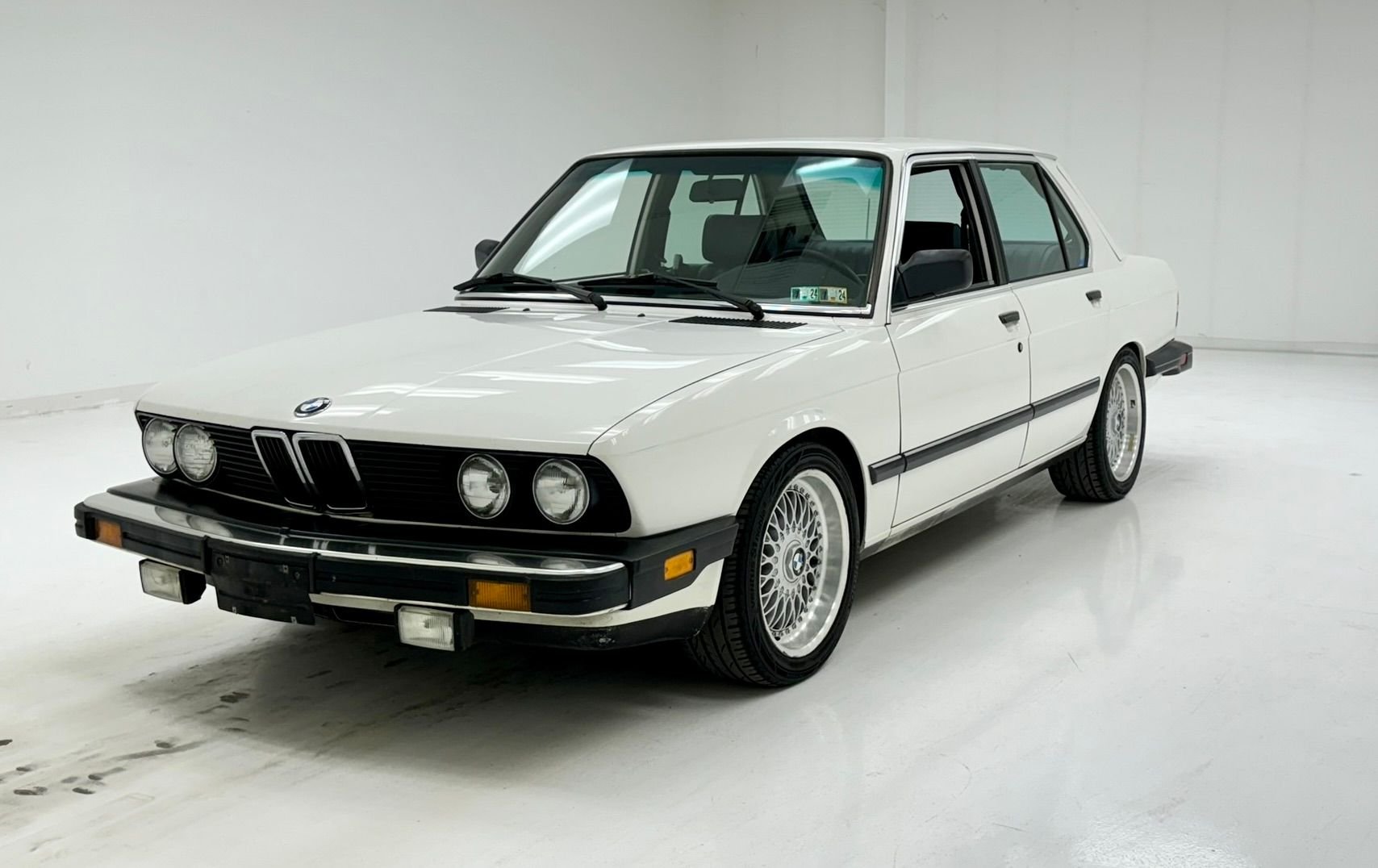 1987 BMW 535I | Classic Auto Mall
