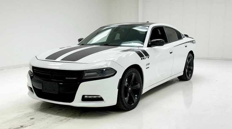 2016 Dodge Charger 1