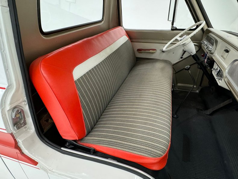 1964 Chevrolet Corvair 32