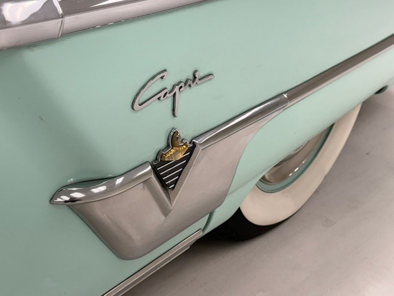 1954 Lincoln Capri 22