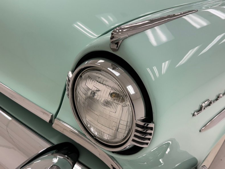 1954 Lincoln Capri 14