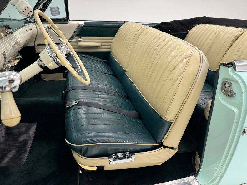1954 Lincoln Capri 41