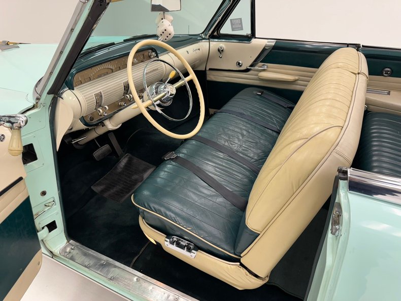 1954 Lincoln Capri 43