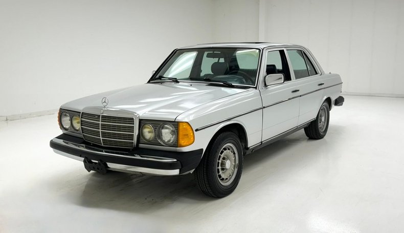 1984 Mercedes-Benz 300D 1