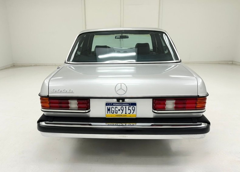 1984 Mercedes-Benz 300D 4