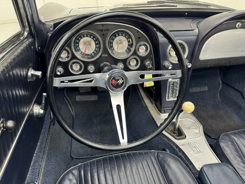 1963 Chevrolet Corvette 42