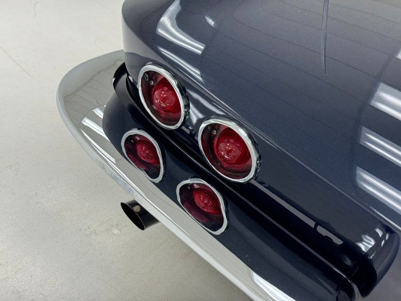 1963 Chevrolet Corvette 22