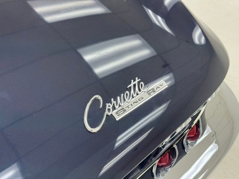 1963 Chevrolet Corvette 21