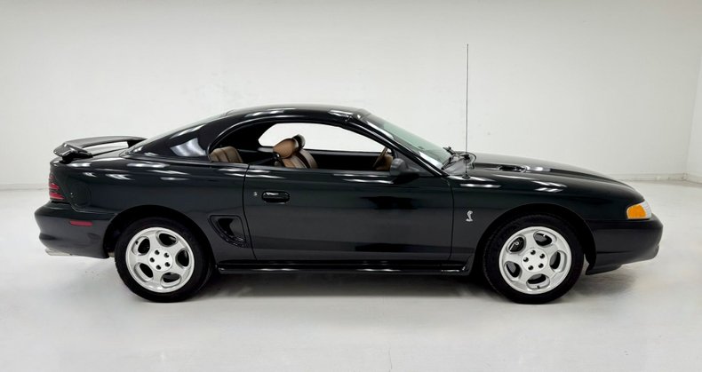 1995 Ford Mustang 12