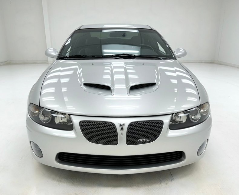 2005 Pontiac GTO 8