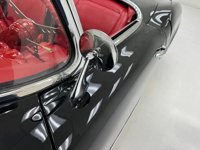 1961 Chevrolet Corvette 17