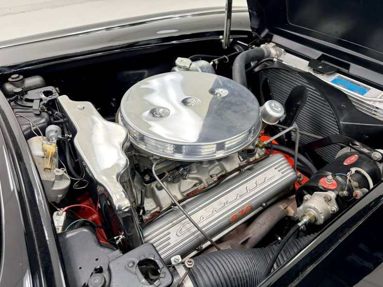 1961 Chevrolet Corvette 25