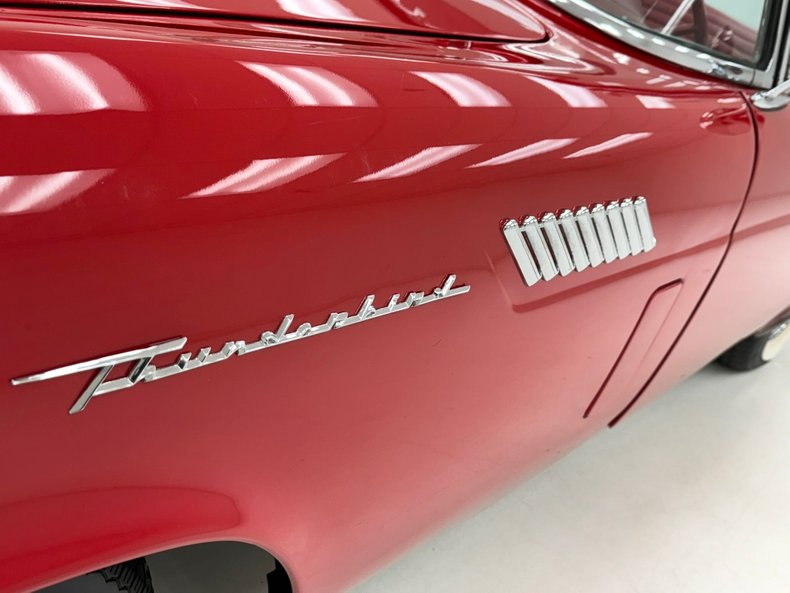 1957 Ford Thunderbird 20