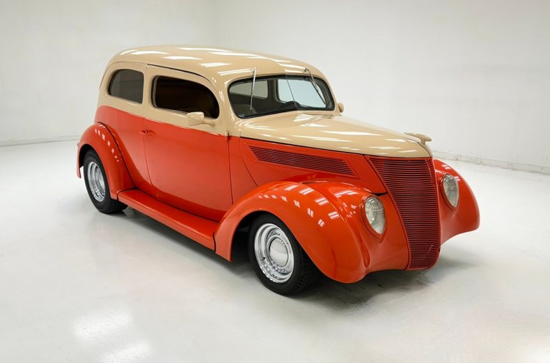 1937 Ford Deluxe 7
