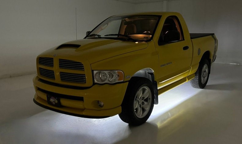 2004 Dodge Ram 2