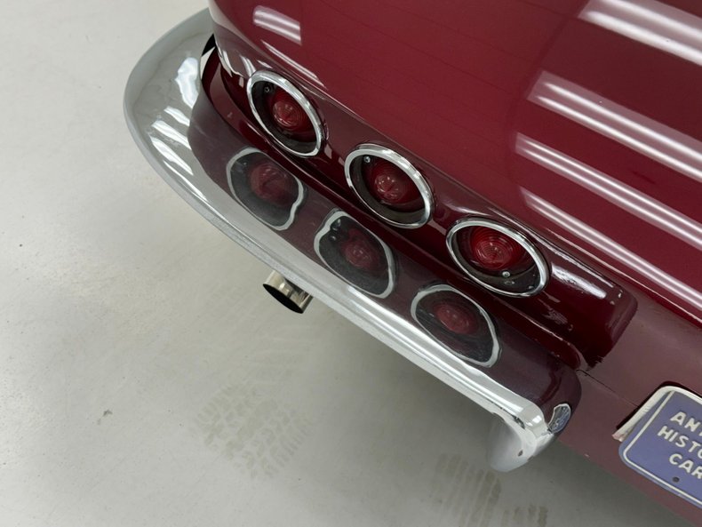 1965 Chevrolet Corvette 24