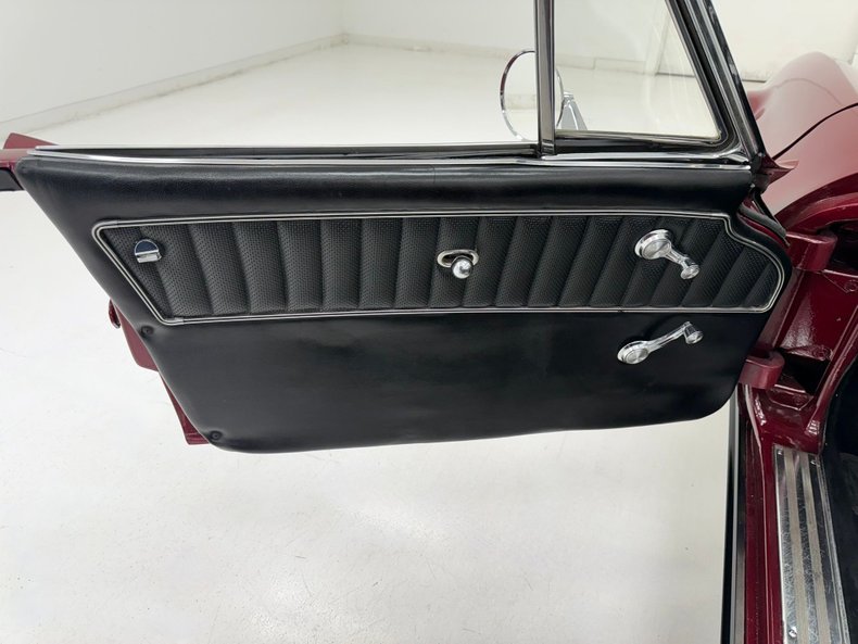 1965 Chevrolet Corvette 44