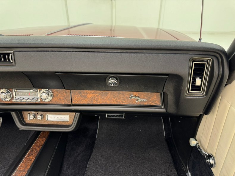 1970 Oldsmobile Cutlass Supreme 44