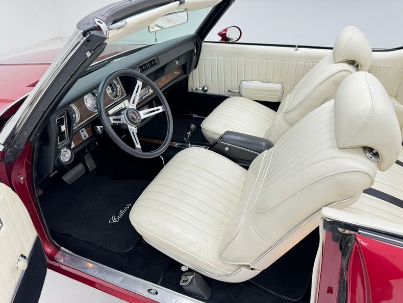 1970 Oldsmobile Cutlass Supreme 33