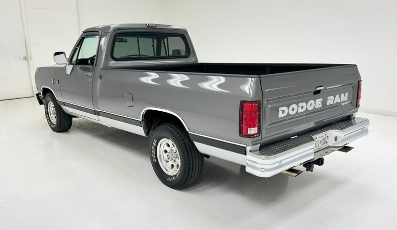 1989 Dodge D100 3