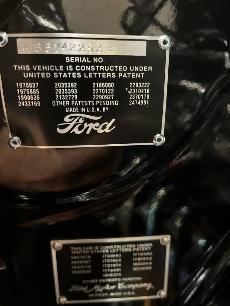 1932 Ford Model B 82