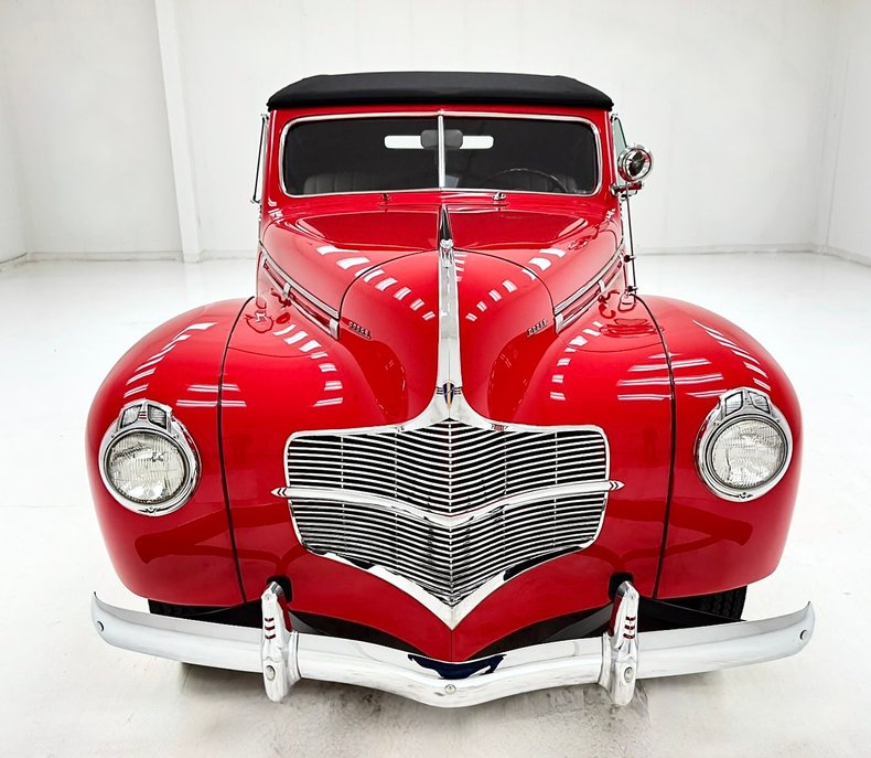 1940 Dodge Luxury Liner 11
