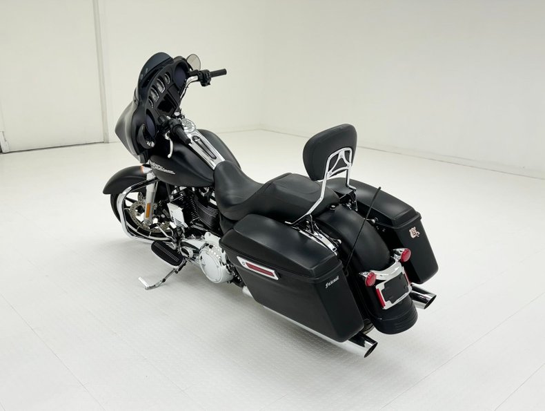 2020 Harley Davidson FLHX 3