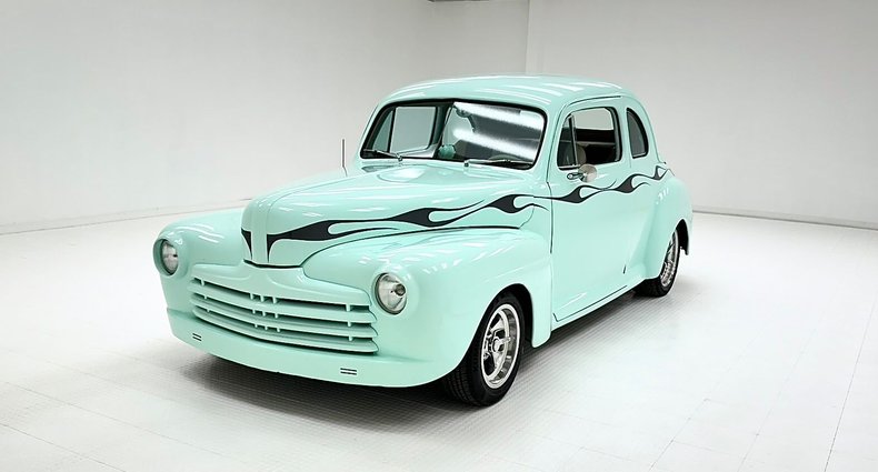 1948 Ford Deluxe 1