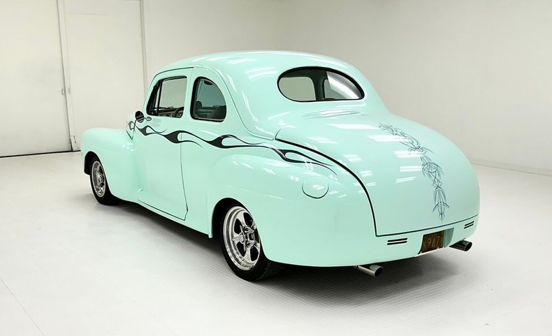 1948 Ford Deluxe 3
