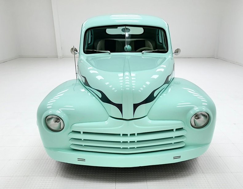 1948 Ford Deluxe 8