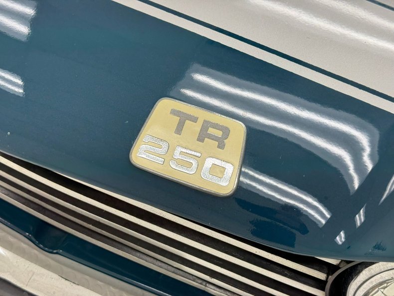 1968 Triumph TR250 12