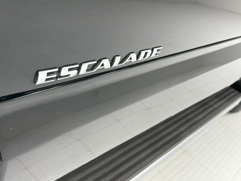 2005 Cadillac Escalade 14