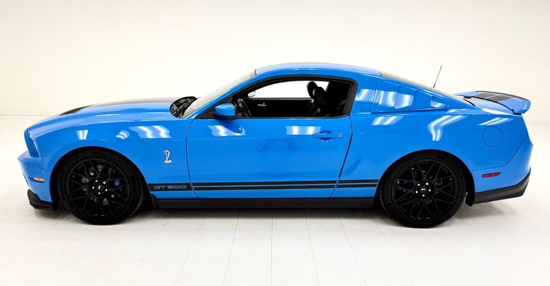 2012 Ford Mustang 2