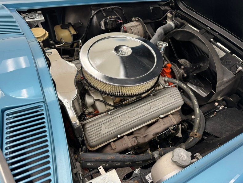 1966 Chevrolet Corvette 27