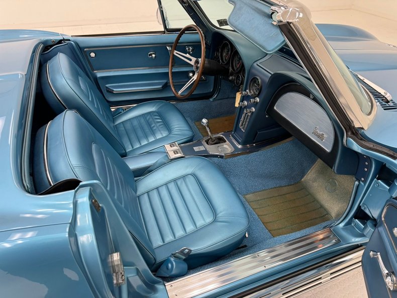 1966 Chevrolet Corvette 39