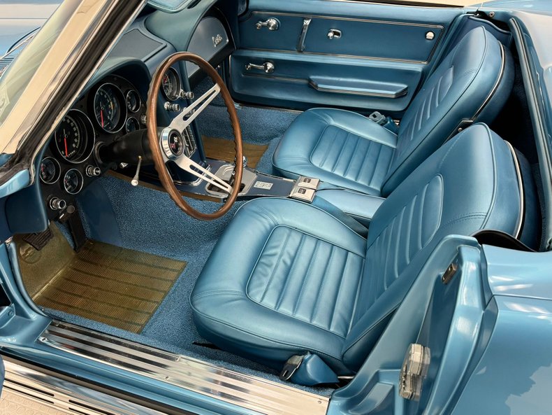 1966 Chevrolet Corvette 37