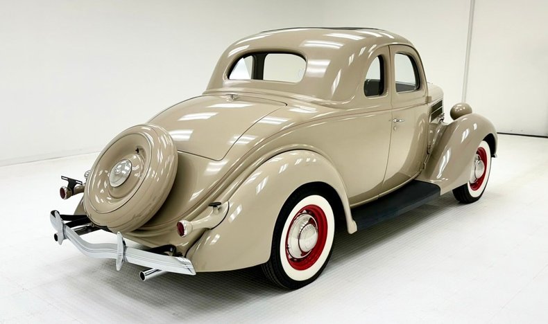 1936 Ford Model 68 5