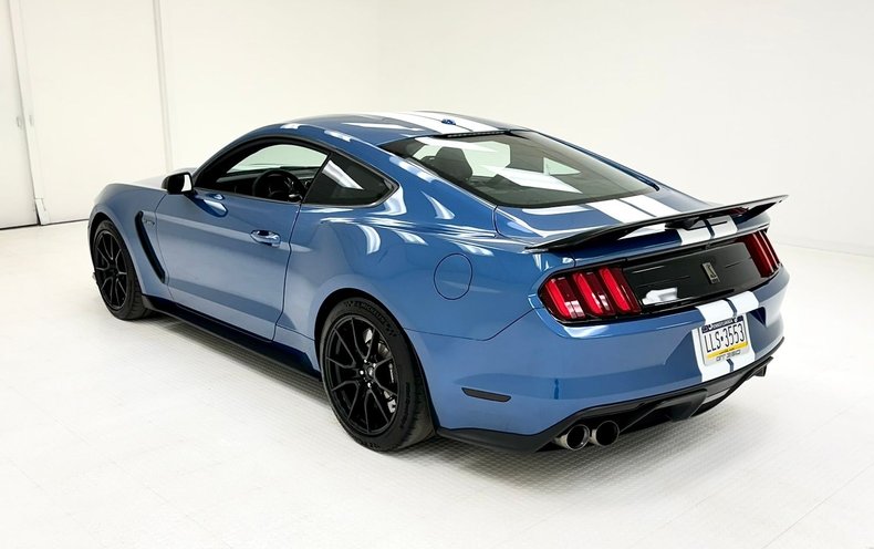 2019 Ford Mustang 3
