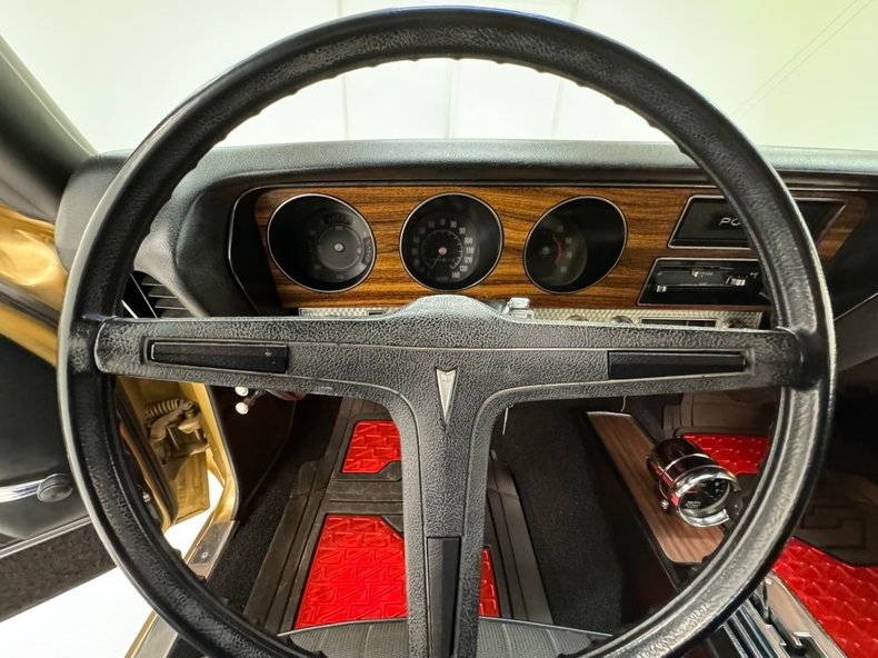 1970 Pontiac GTO 37