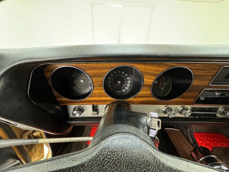 1970 Pontiac GTO 38