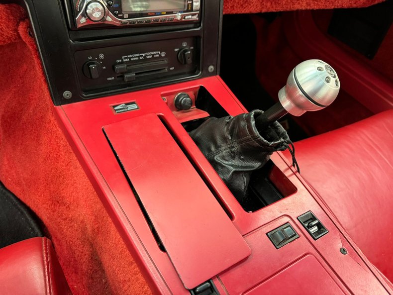 1986 Chevrolet Corvette 43