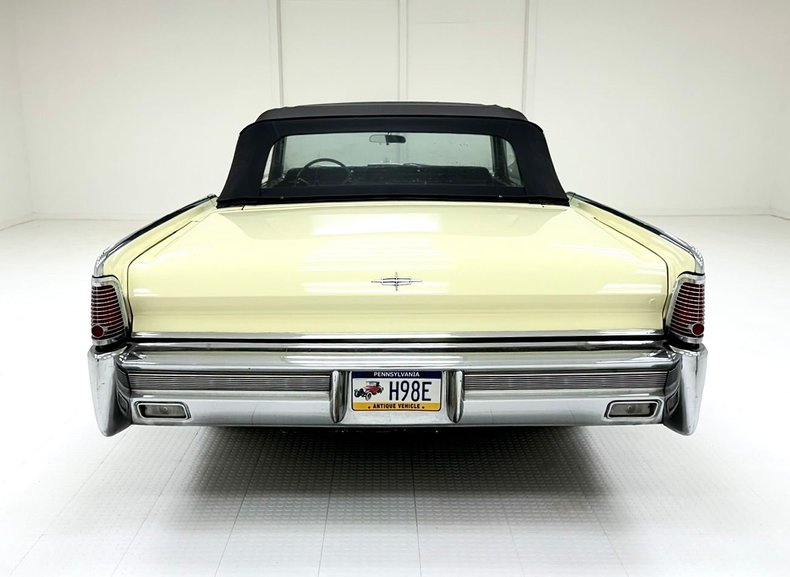 1965 Lincoln Continental 4