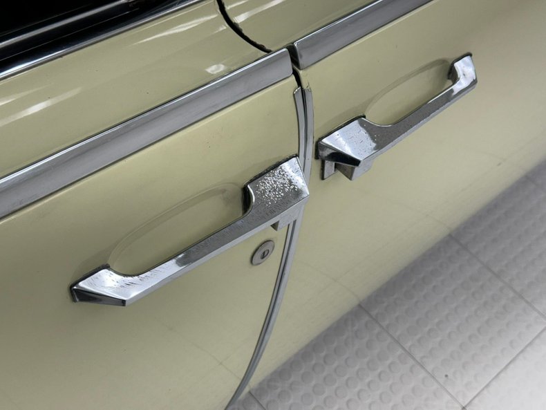 1965 Lincoln Continental 16