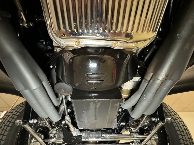 1932 Ford Model B 53