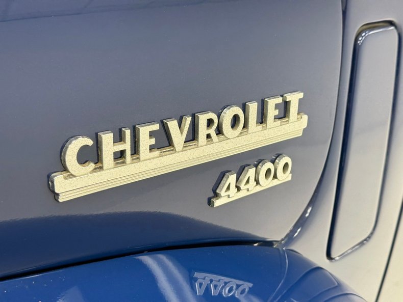 1949 Chevrolet 4400 Series 13