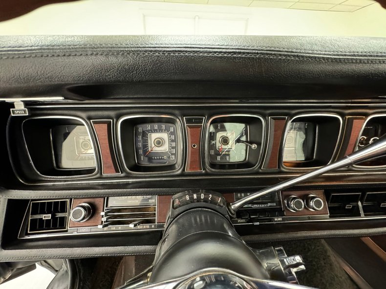 1970 Lincoln Continental 51