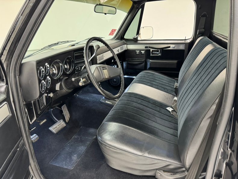 1986 Chevrolet K-10 31
