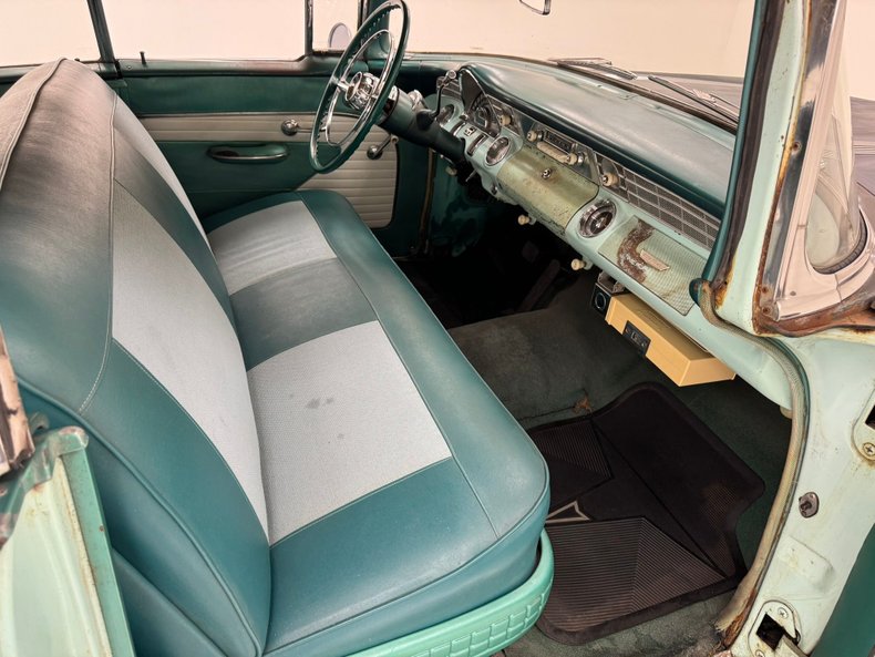1956 Pontiac Chieftain 45